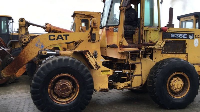 Caterpillar 936E