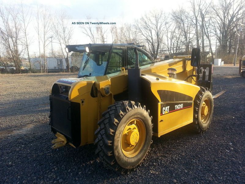 Caterpillar TH210