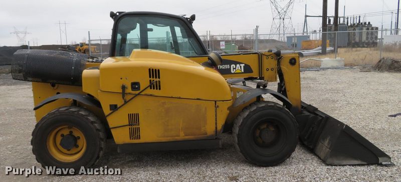 Caterpillar TH255