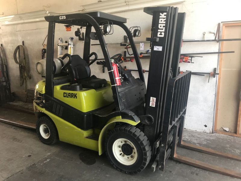 Clark Michigan C25L