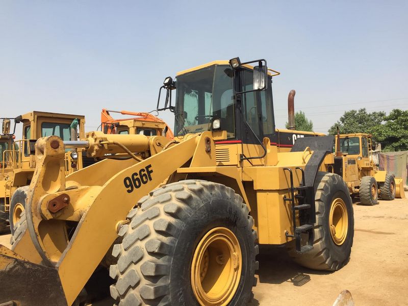 Caterpillar 966F