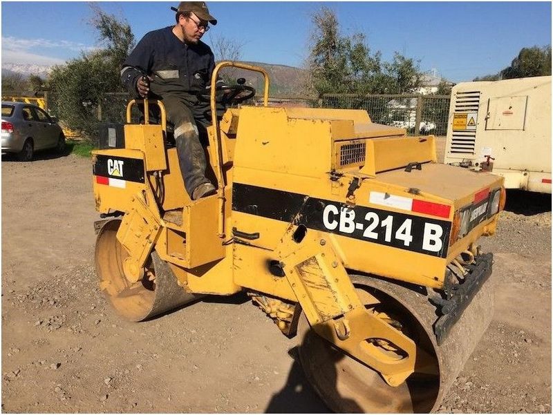 Caterpillar CB214B