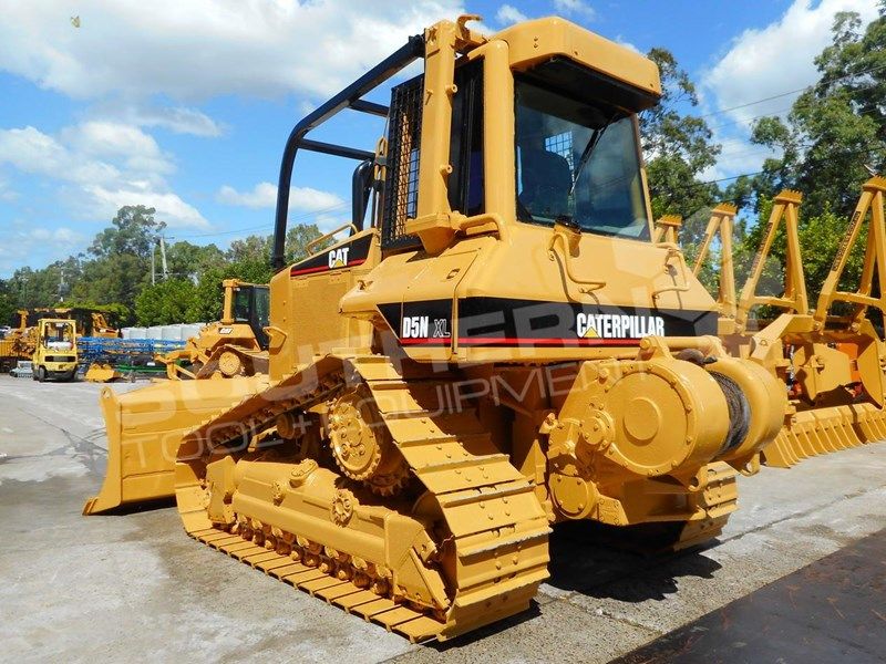 Caterpillar D5N XL
