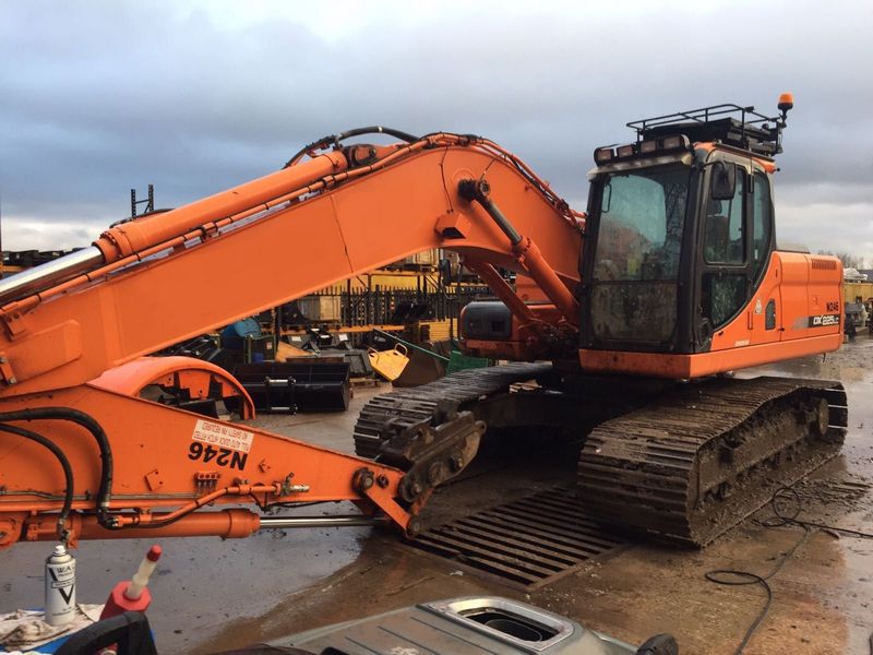 Doosan DX225LC