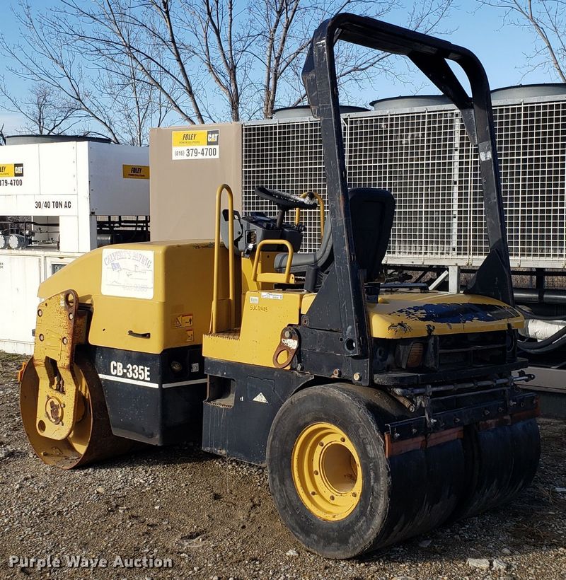 Caterpillar CB335E