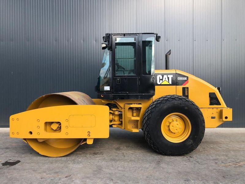 Caterpillar CS533E
