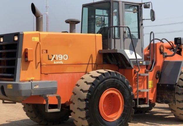 Hitachi LX190-7