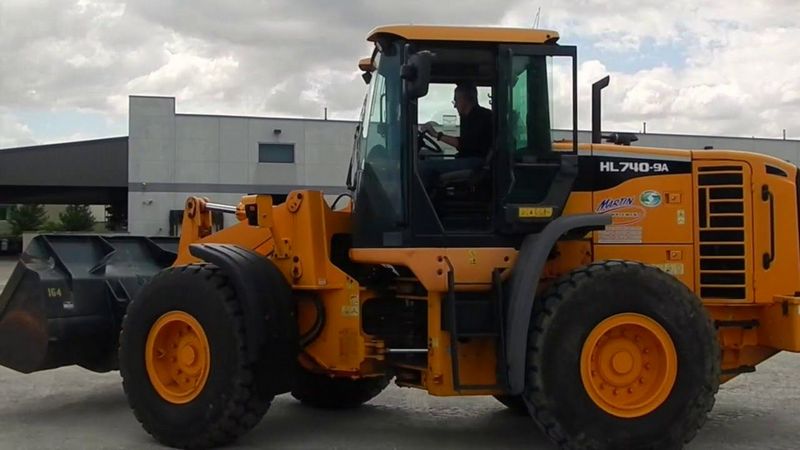 Hyundai HL740-9A