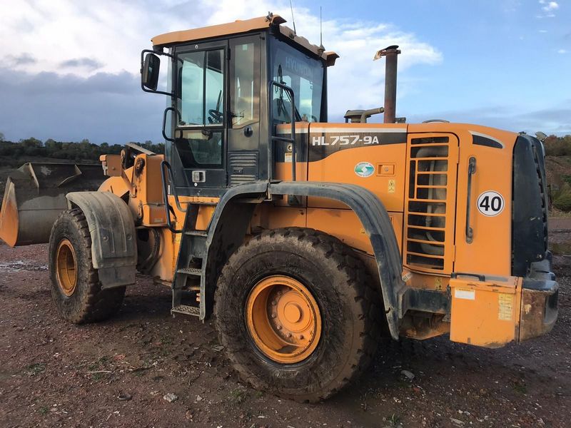 Hyundai HL757-9A