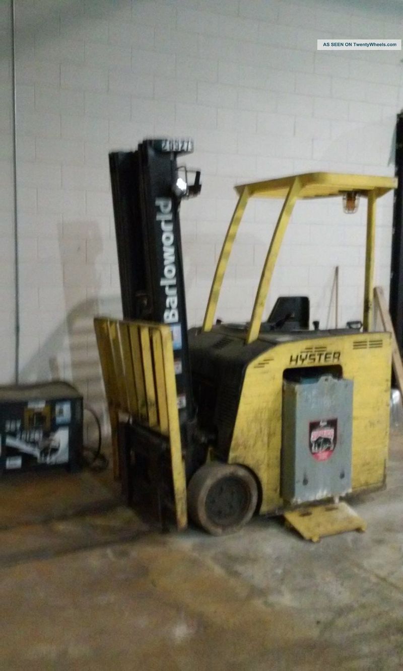 Hyster E35HSD (18"Battery Comp)
