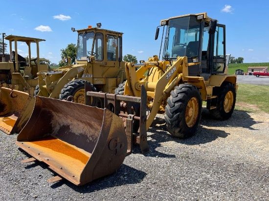 John Deere 324H