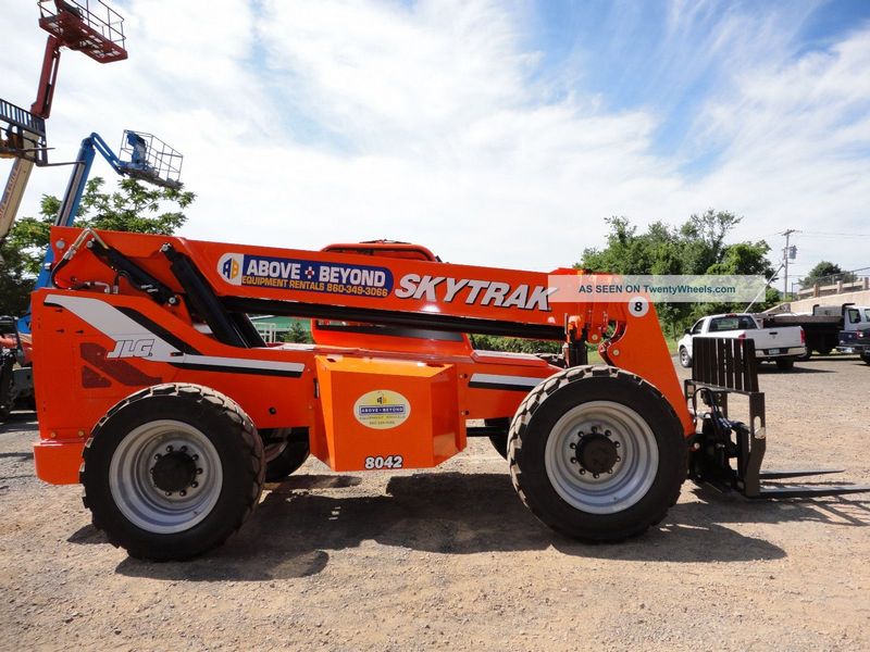 JLG 8042