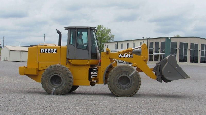 John Deere 644H Waste Handler