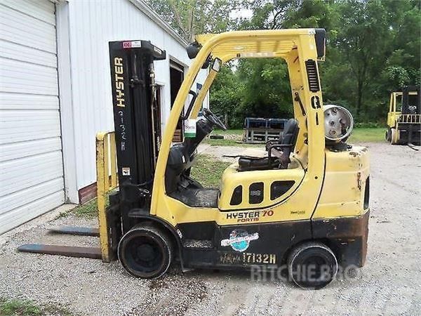 Hyster S70FT