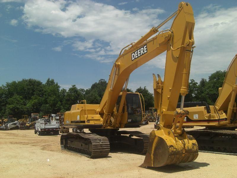 John Deere 330 LC