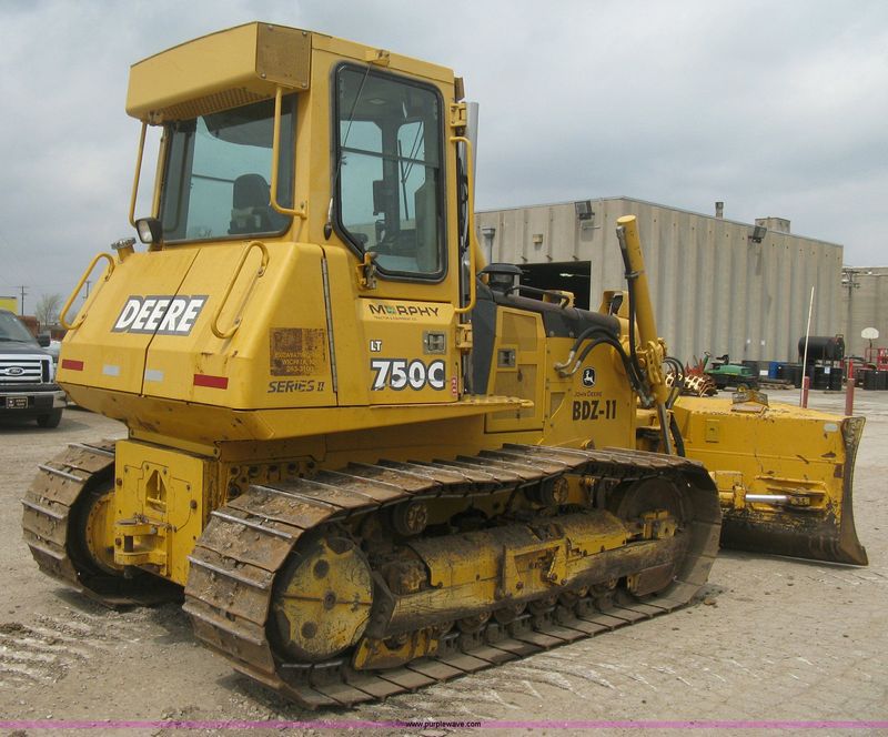John Deere 750C LT