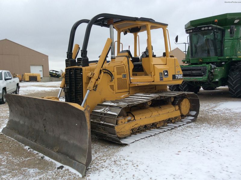 John Deere 750C WT