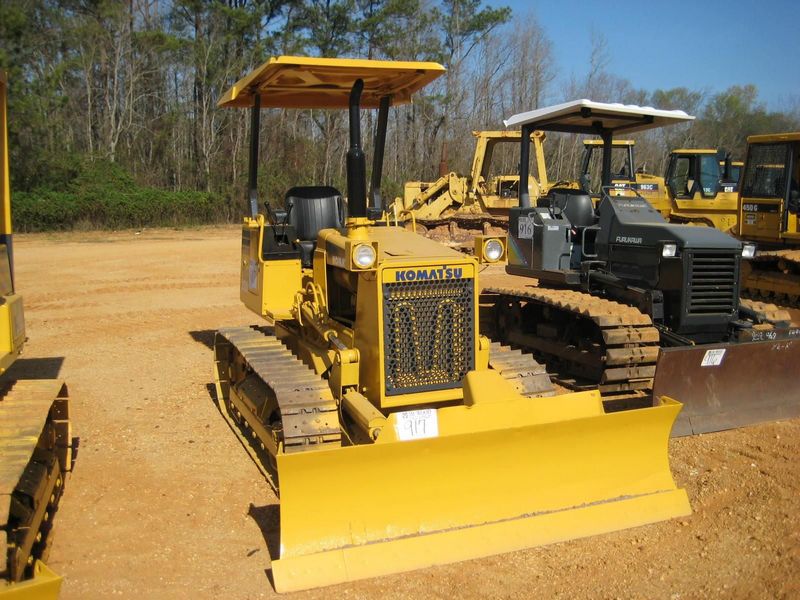 Komatsu D20A-6