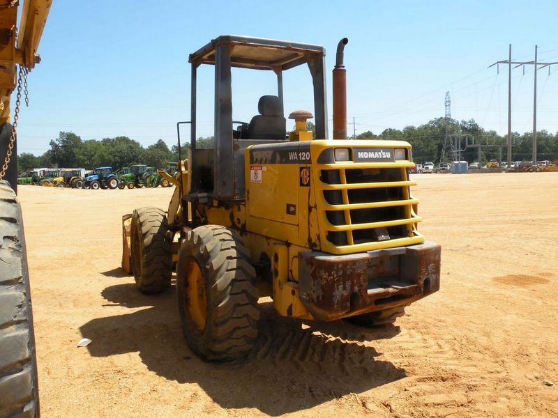 Komatsu WA120-3