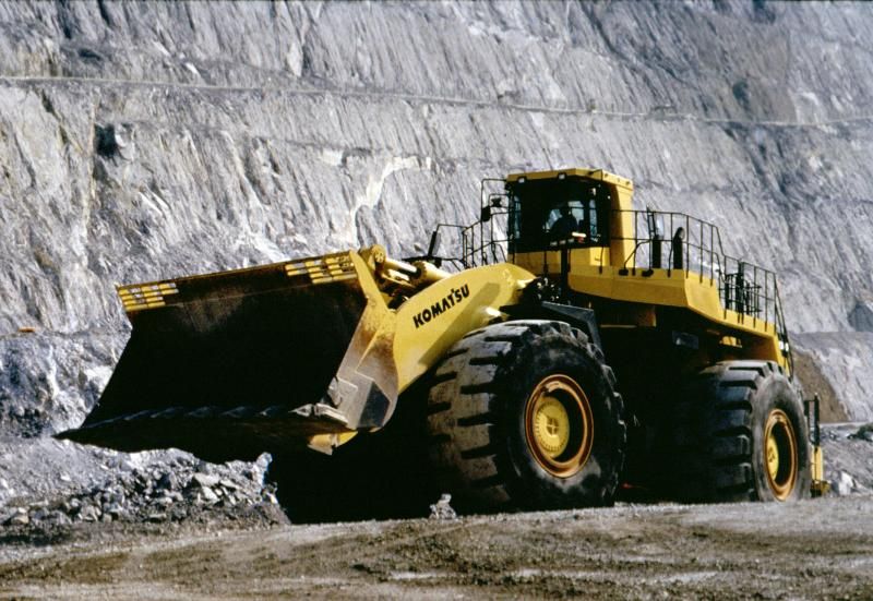 Komatsu WA1200-3