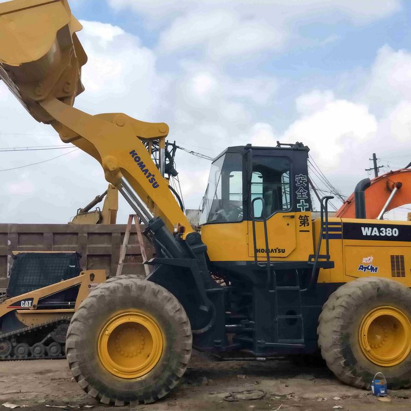 Komatsu WA380-3