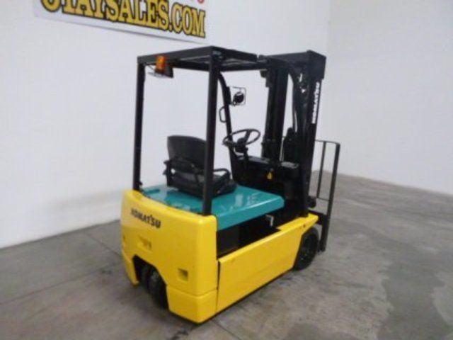 Komatsu FB18M-3