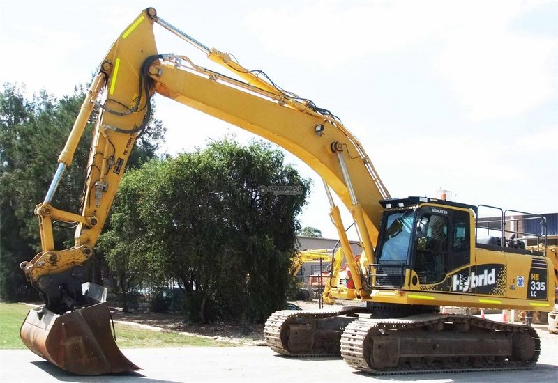 Komatsu HB335LC-1