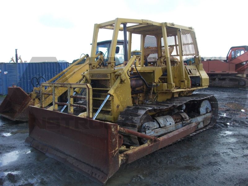 Komatsu D40P-3