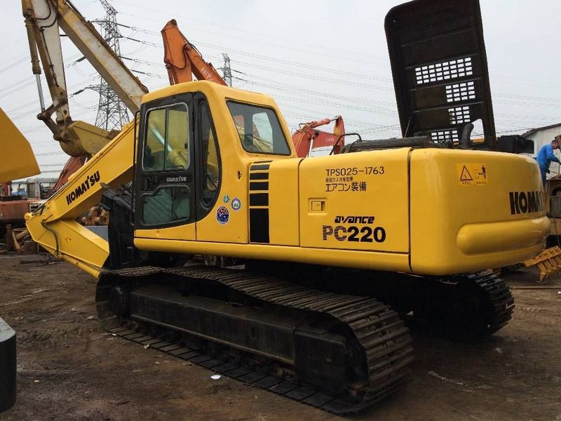 Komatsu PC220-6