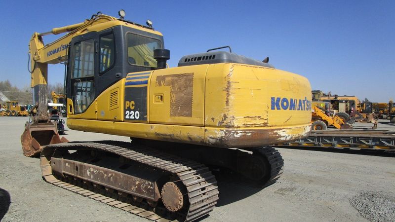 Komatsu PC220-7