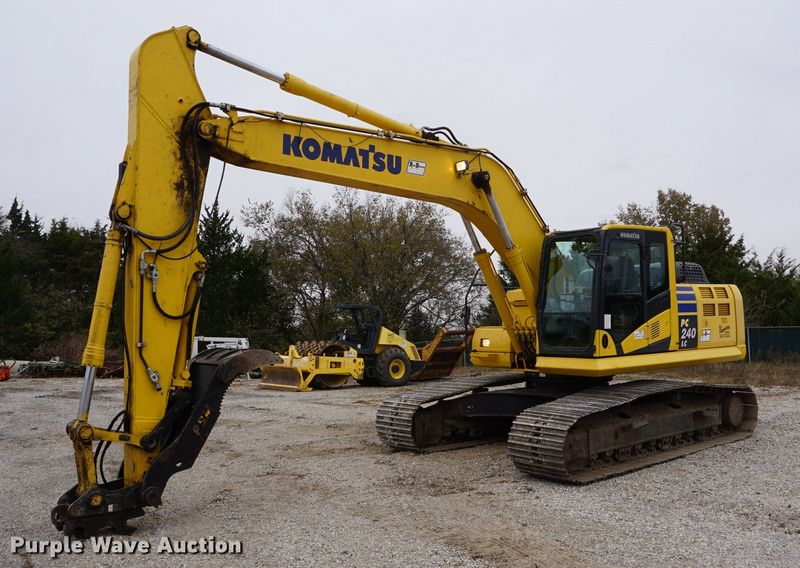 Komatsu PC240LC-10