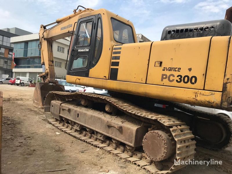 Komatsu PC300-6