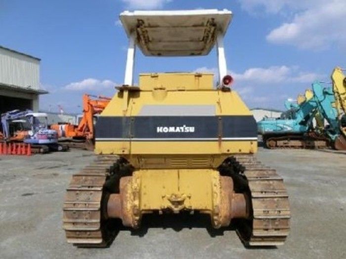 Komatsu D50P-18