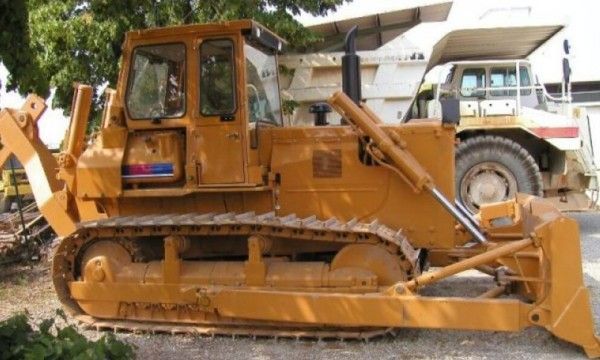 Komatsu D60P-8