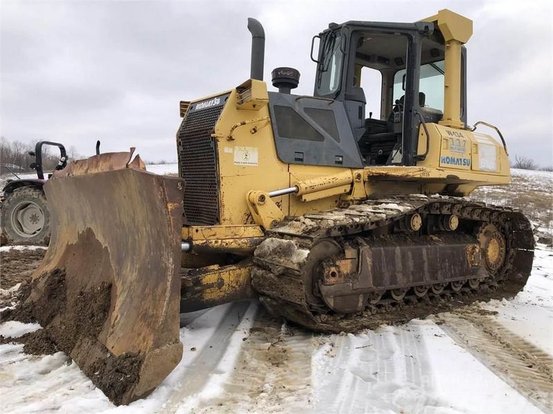 Komatsu D61EX-15