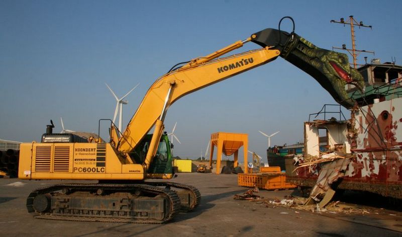 Komatsu PC600LC-6