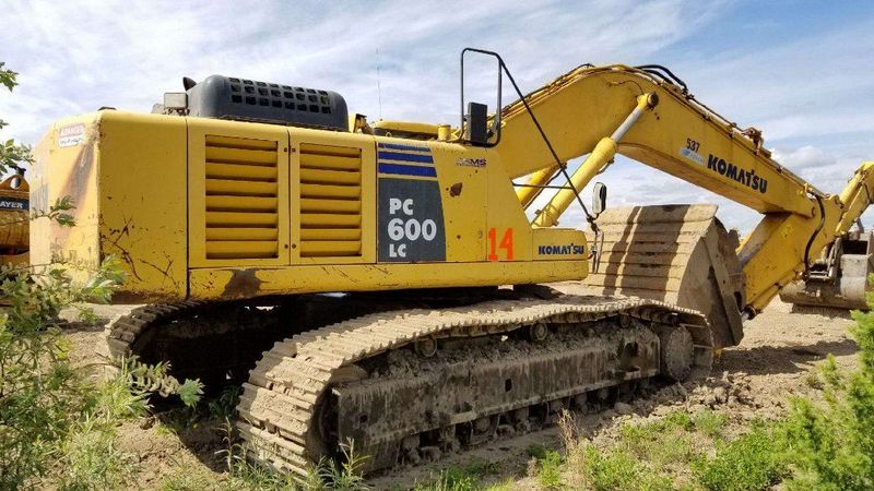 Komatsu PC600LC-8