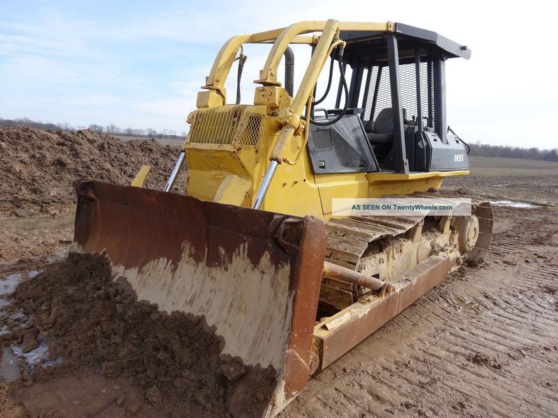 Komatsu D65EX-12E