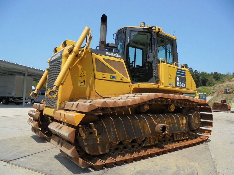 Komatsu D65PX-16