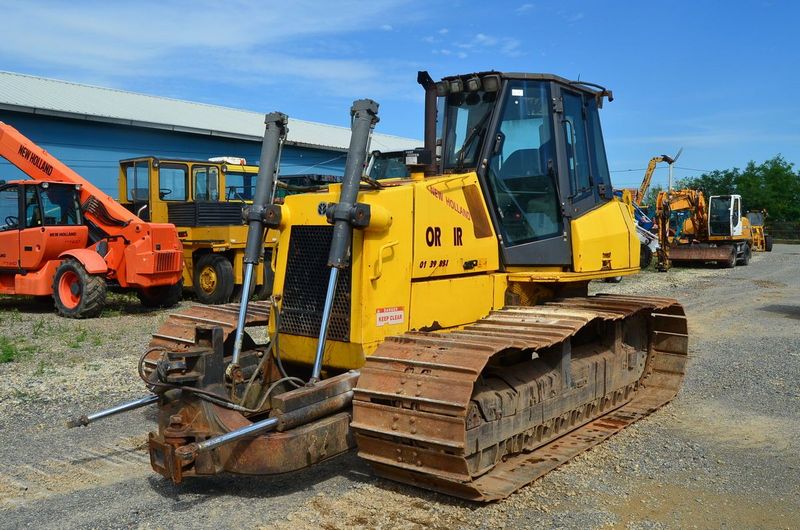 New Holland D150
