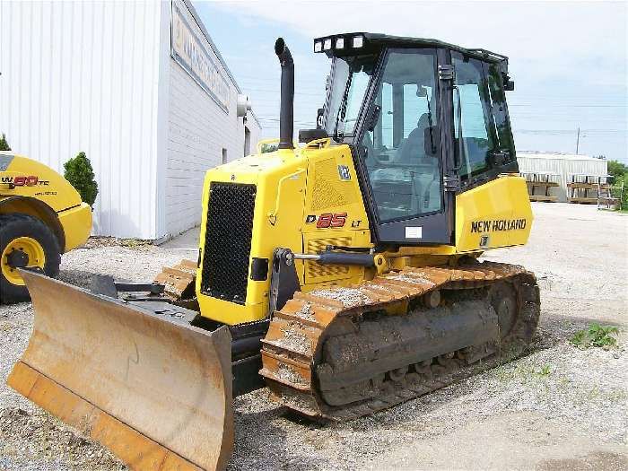 New Holland D85 LT