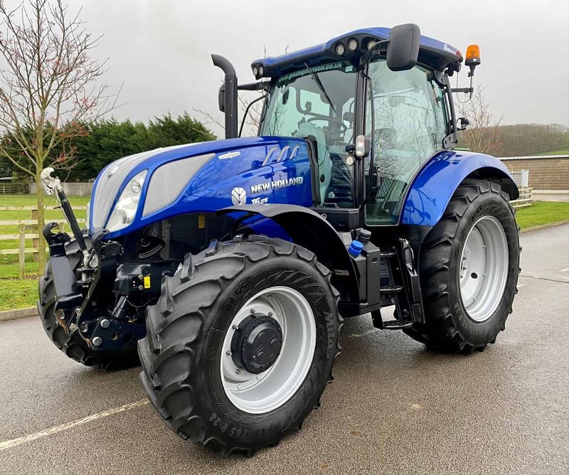 New Holland E195LC