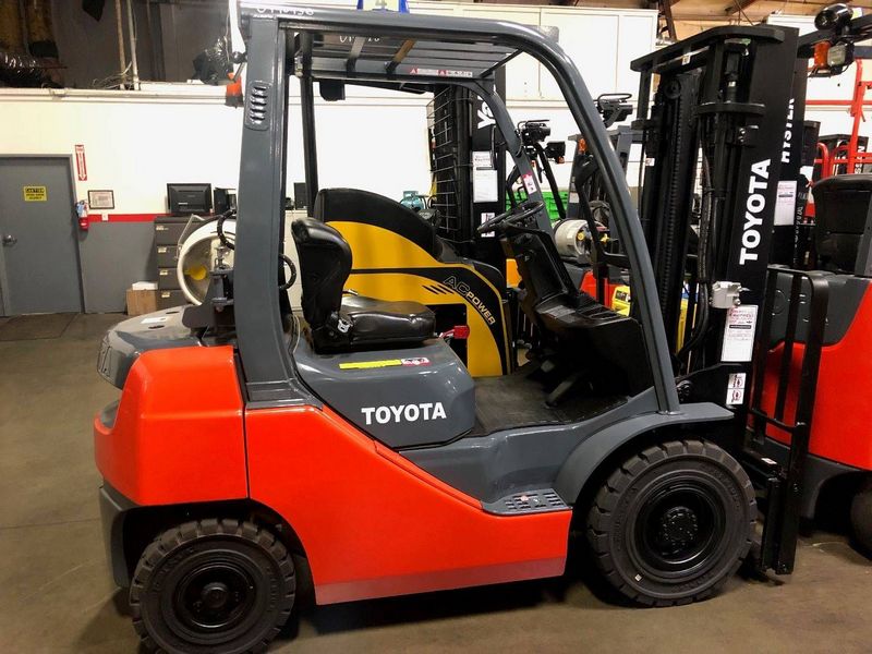 Toyota 8FGU20