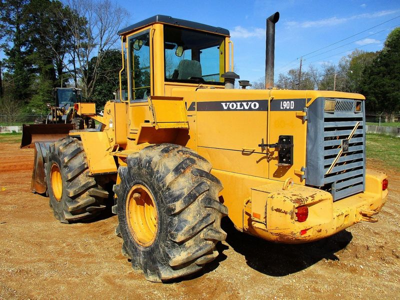 Volvo L90D